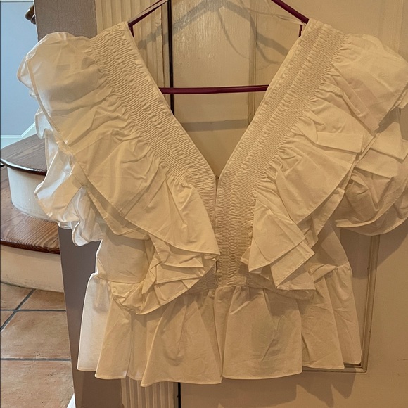 Forever 21 Tops - Forever 21 White Ruffled Plunge Top